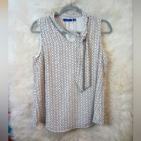 Apt 9 White and Black Chain Print V-Neck Sleeveless Top Size M - Picture 2 of 8